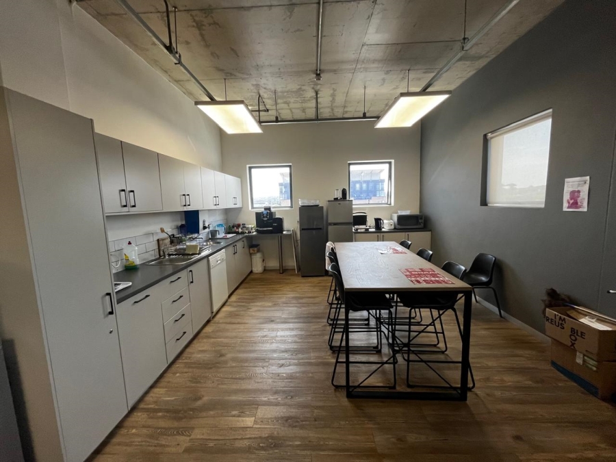 To Let commercial Property for Rent in Bo Oakdale Western Cape